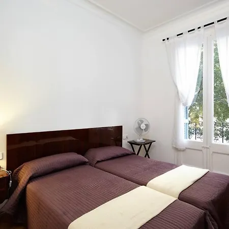 Acogedor Apartamento En Sagrada Familia * Barcelone